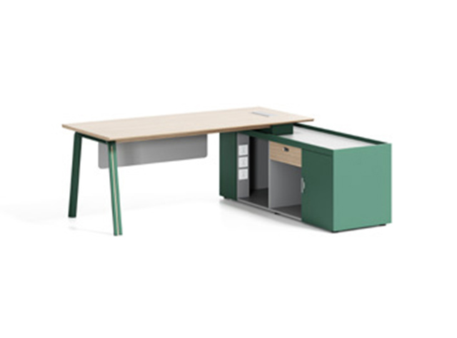 班臺(tái)后視圖